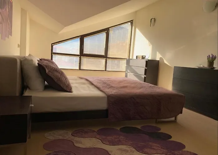 Art In With Mountain View Apartamento